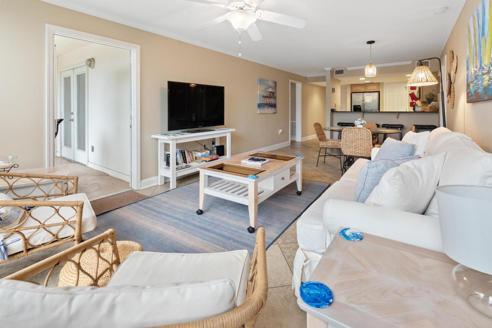 Fun 2 Bed/2 Bath Condo With Pool On Biloxi Beach Экстерьер фото