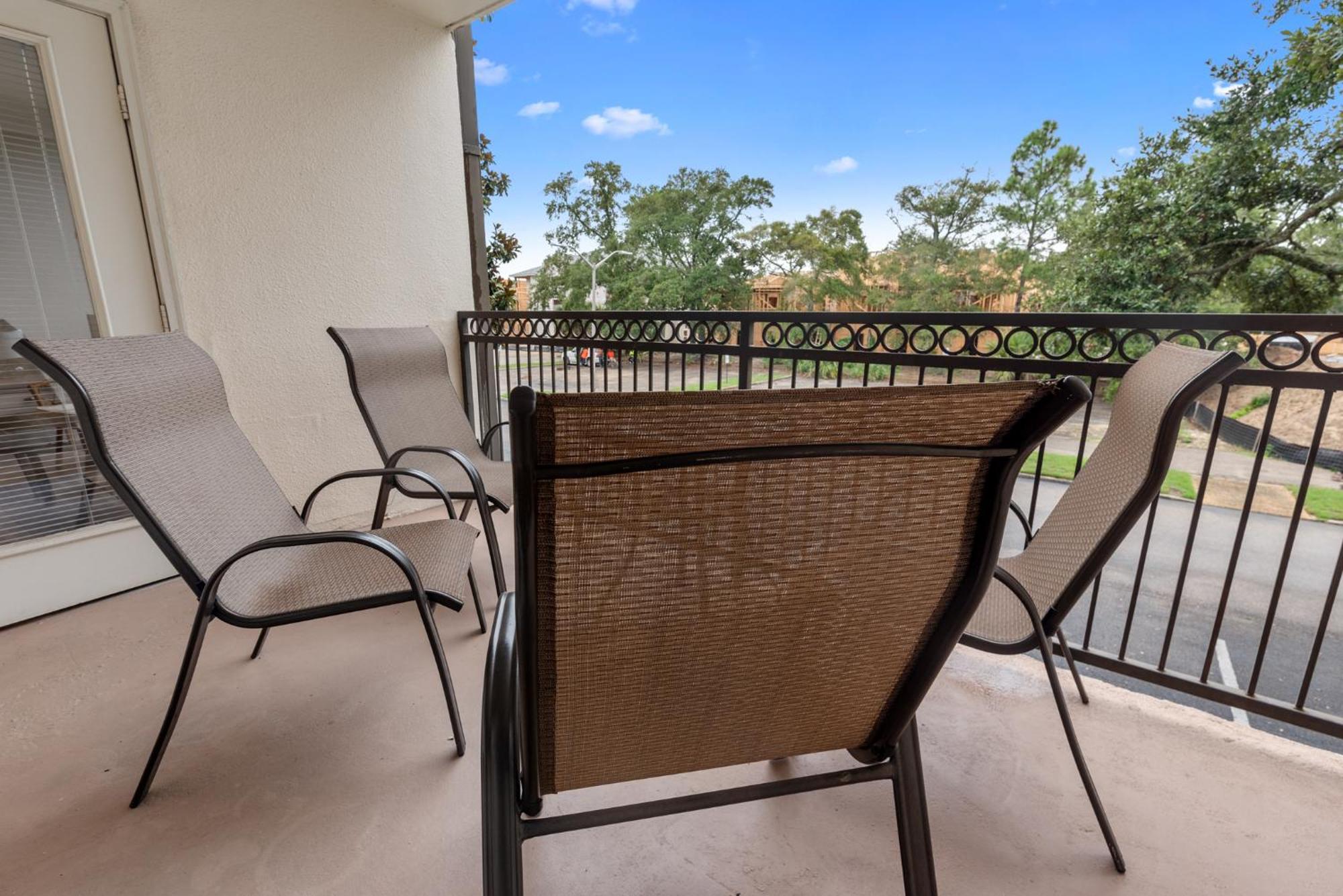 Fun 2 Bed/2 Bath Condo With Pool On Biloxi Beach Экстерьер фото